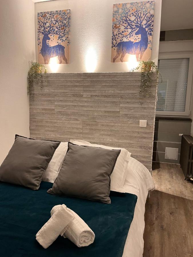 Le Clos Joli Haybes Екстериор снимка
